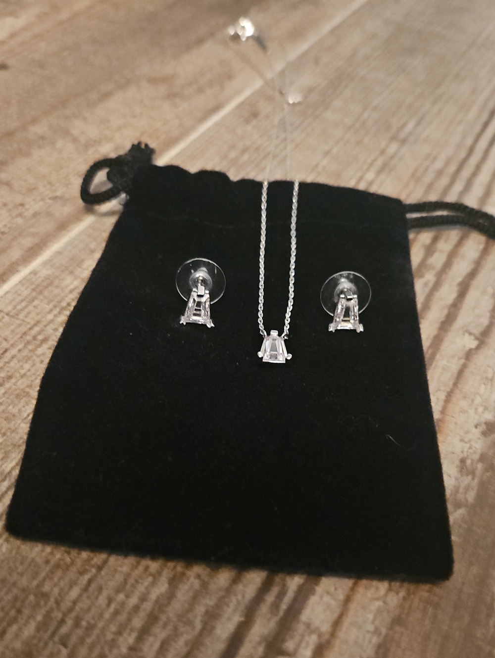 Kendra Scott Silver Clear Trapezoid Crystal Necklace and Studs Set